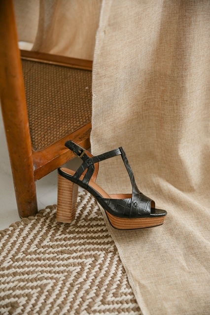 Adelyn-eu34-platform-sandals