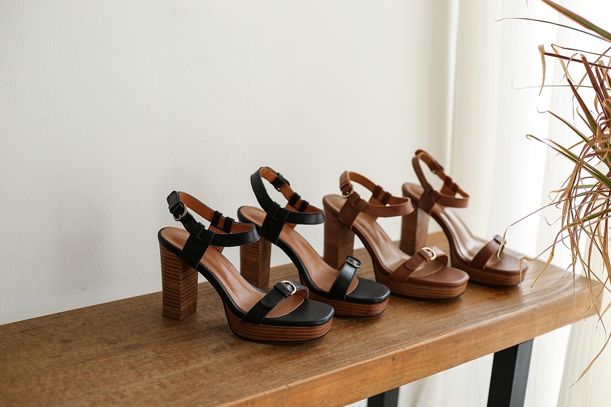 Alansa-wood-heels-for-small-feet