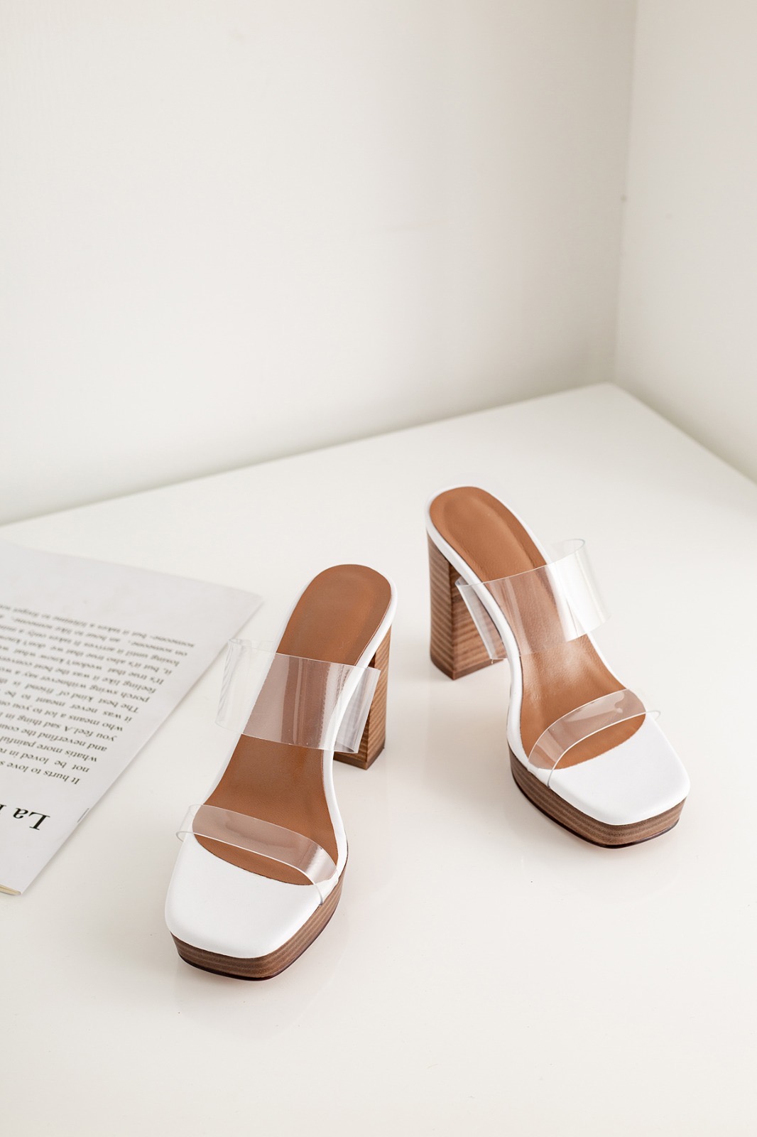 Bilest-clear-upper-mule-sandals