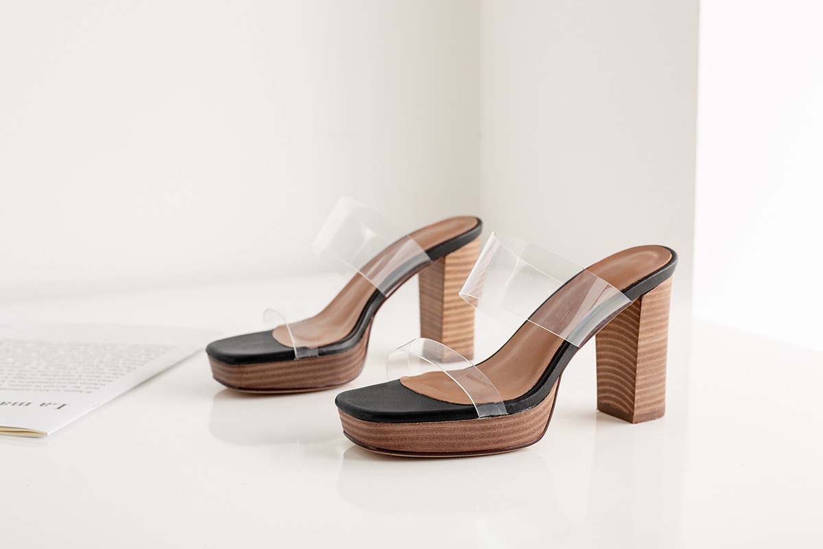 Bilest-small-sizes-clear-mule-sandals