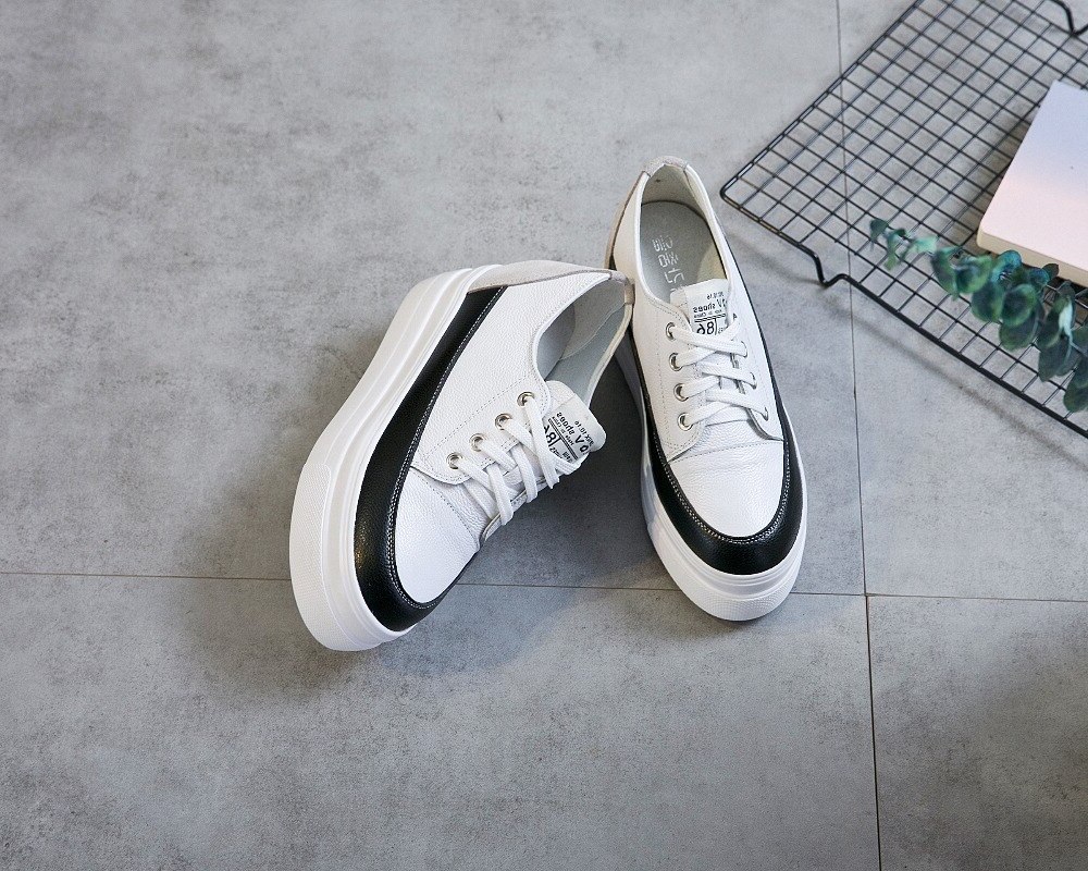Arenie=sneakers