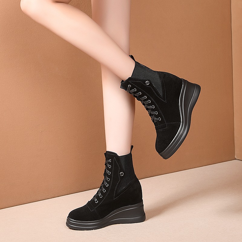 Mopi-small-sized-34-biker-boot