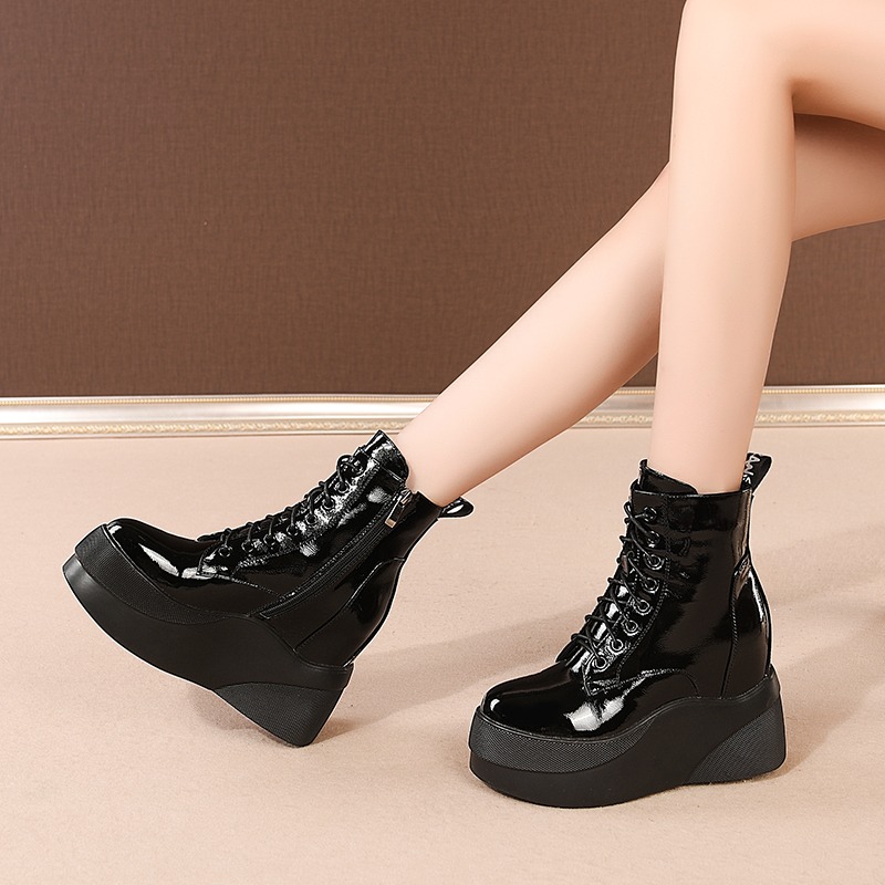 Hali-petite-chunky-sized-boots