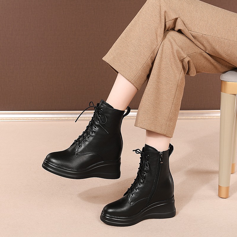 Hari-wedge-boots-for-little-feet