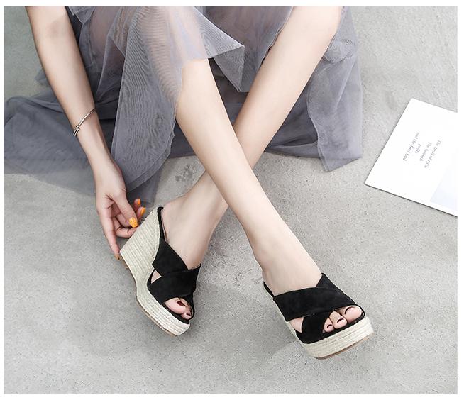 Aoxo-petite-slip-on-wedge-sandal-smallfeetshoes