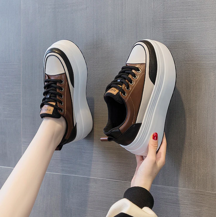 HULU-UK1-UK2-PETITE-SIZED-TRAINERS-SMALLFEETSHOES
